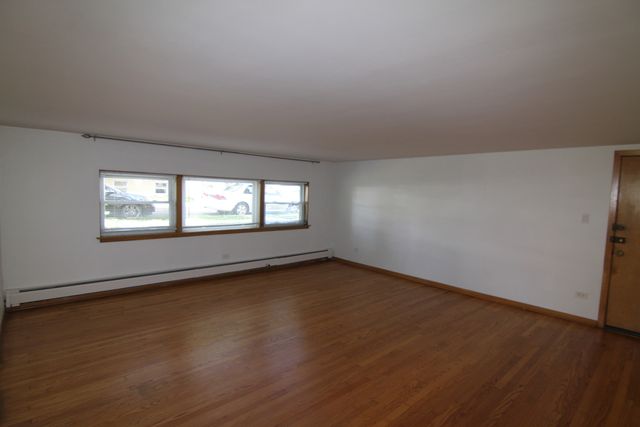 3555 N Neva Avenue GS, Chicago, IL 60634