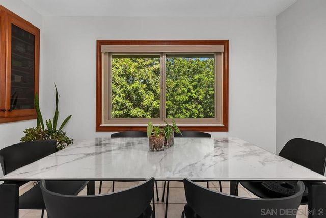 3152 Avenida Topanga, Carlsbad, CA 92009