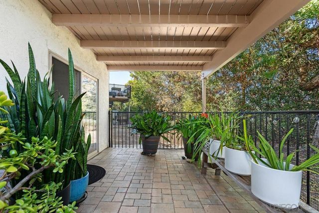 3152 Avenida Topanga, Carlsbad, CA 92009