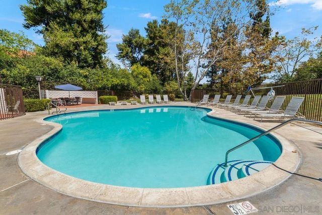 3152 Avenida Topanga, Carlsbad, CA 92009