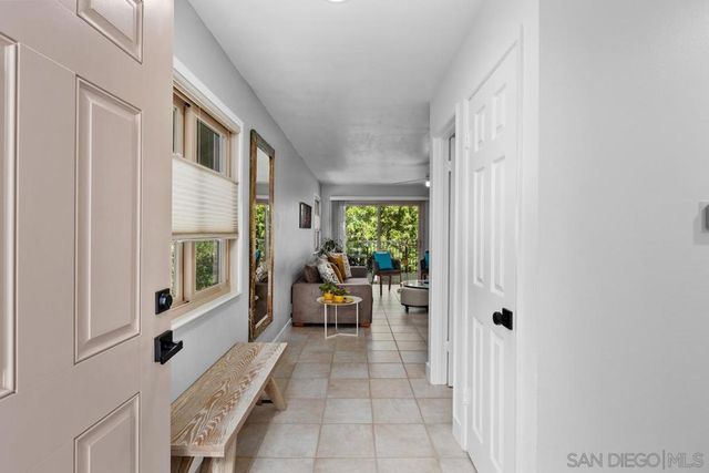 3152 Avenida Topanga, Carlsbad, CA 92009