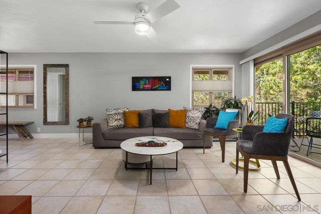 3152 Avenida Topanga, Carlsbad, CA 92009