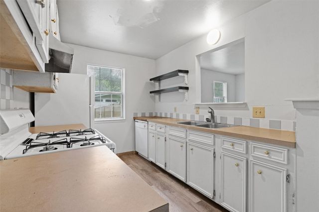 1304 Delano ST B, Austin, TX 78721