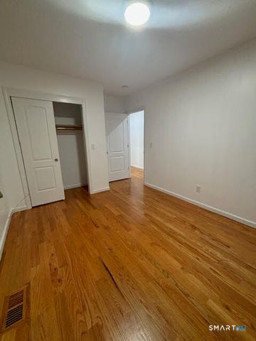 339 Harral Avenue 1, Bridgeport, CT 06604
