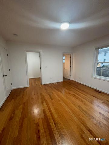 339 Harral Avenue 1, Bridgeport, CT 06604