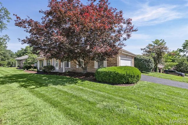 602 Sunbridge Drive, Chesterfield, MO 63017