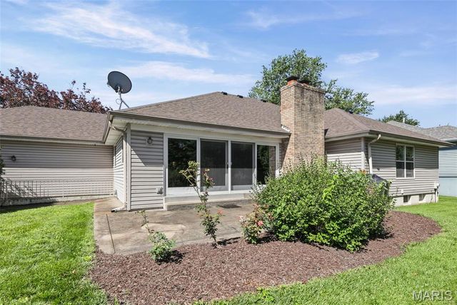 602 Sunbridge Drive, Chesterfield, MO 63017