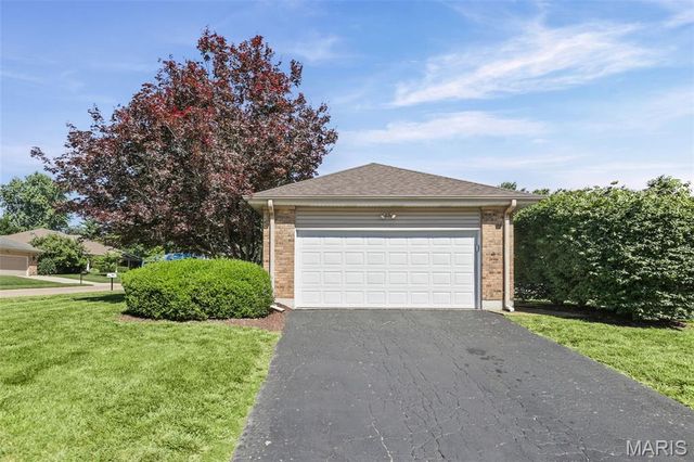 602 Sunbridge Drive, Chesterfield, MO 63017