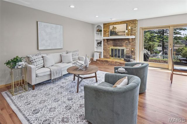 602 Sunbridge Drive, Chesterfield, MO 63017