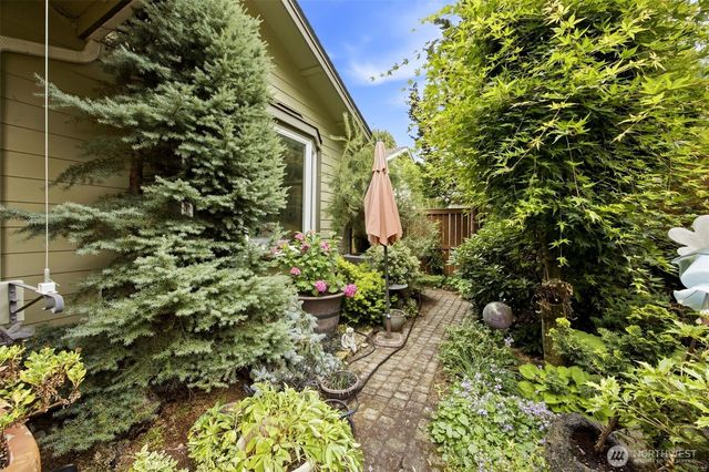 5086 Cypress Loop NE, Lacey, WA 98516