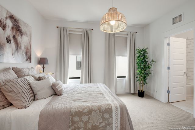 426 center, San Antonio, TX 78202