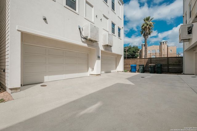 426 center, San Antonio, TX 78202