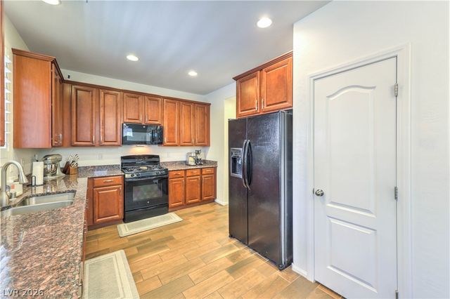 9317 Flowering Tulip Avenue, Las Vegas, NV 89166