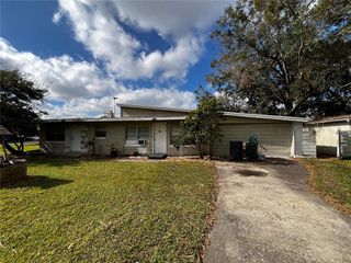 8302 N LOIS AVENUE, Tampa, FL 33614