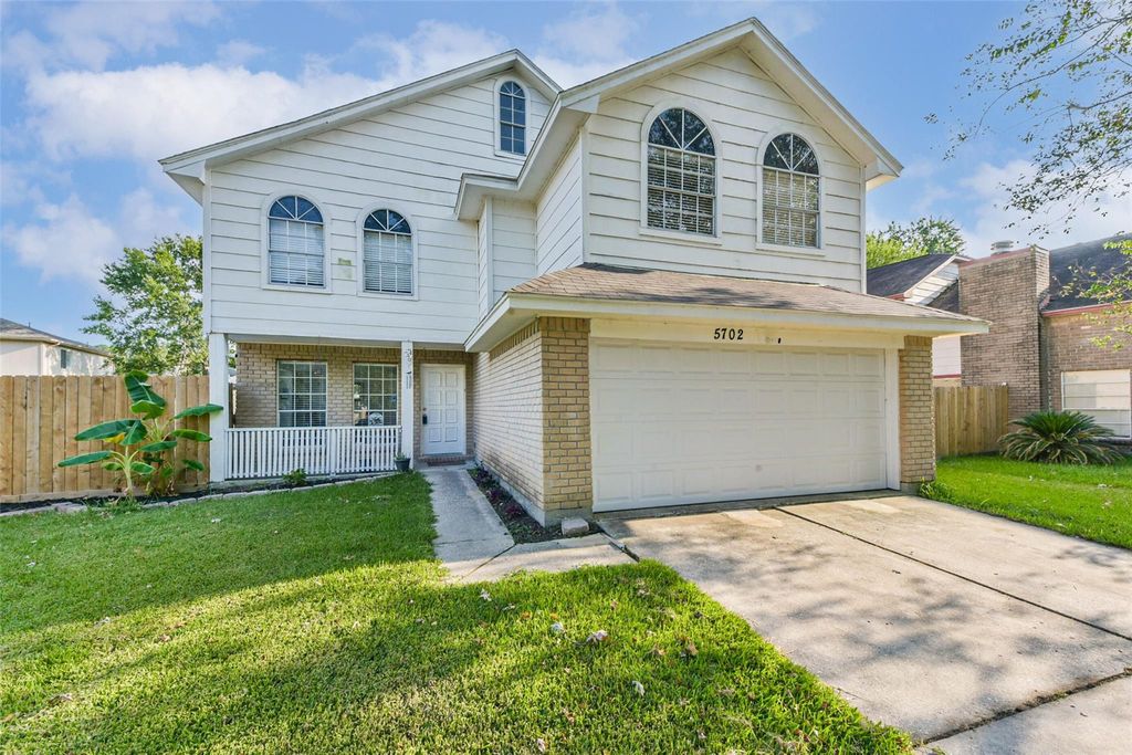 5702 Fawn Trail Lane, Humble, TX 77346