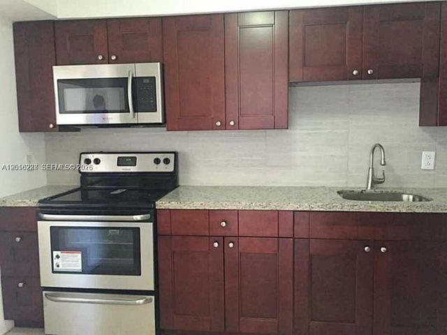 2005 Sans Souci Blvd 305, North Miami, FL 33181