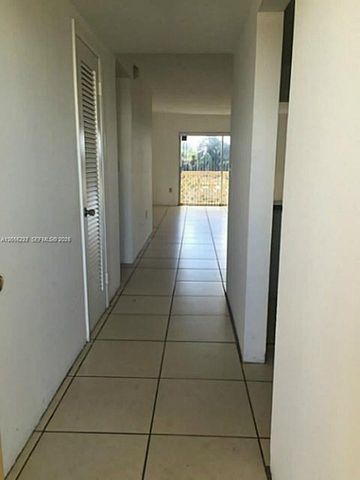 2005 Sans Souci Blvd 305, North Miami, FL 33181