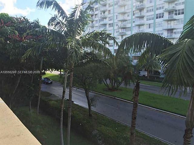 2005 Sans Souci Blvd 305, North Miami, FL 33181