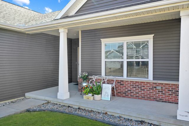 205 Potomac Avenue, Savoy, IL 61874