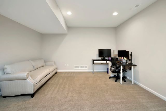 205 Potomac Avenue, Savoy, IL 61874