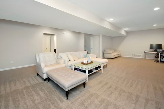 205 Potomac Avenue, Savoy, IL 61874