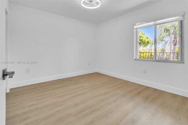 1650 SW 124th Ter 211D, Pembroke Pines, FL 33027