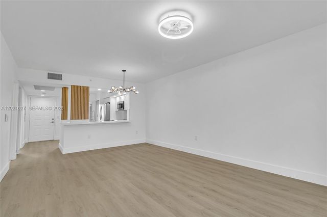 1650 SW 124th Ter 211D, Pembroke Pines, FL 33027