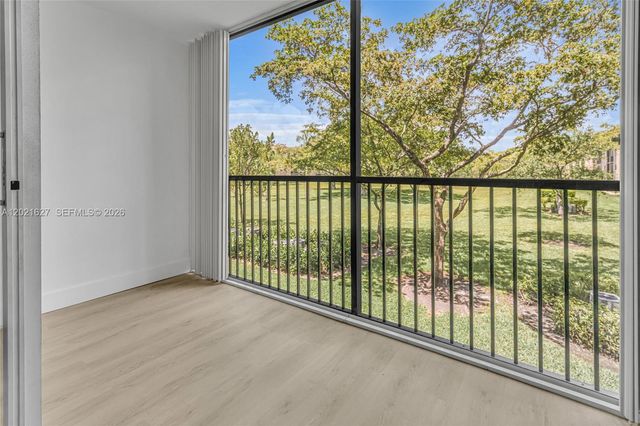 1650 SW 124th Ter 211D, Pembroke Pines, FL 33027