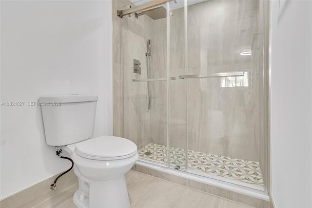 1650 SW 124th Ter 211D, Pembroke Pines, FL 33027