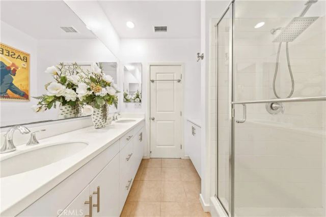 56 Bay Layrel, Irvine, CA 92618