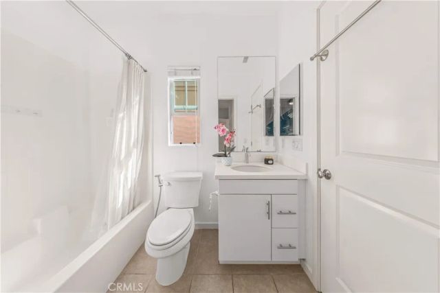 56 Bay Layrel, Irvine, CA 92618