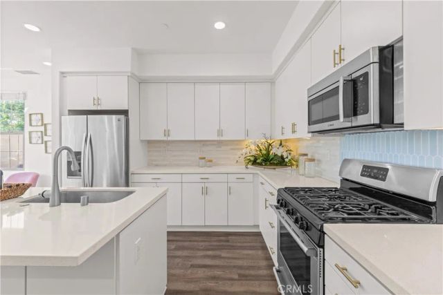 56 Bay Layrel, Irvine, CA 92618
