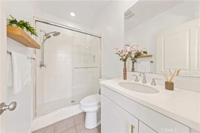 56 Bay Layrel, Irvine, CA 92618