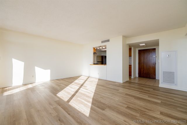 410 W 7th Street 1722, Tulsa, OK 74119