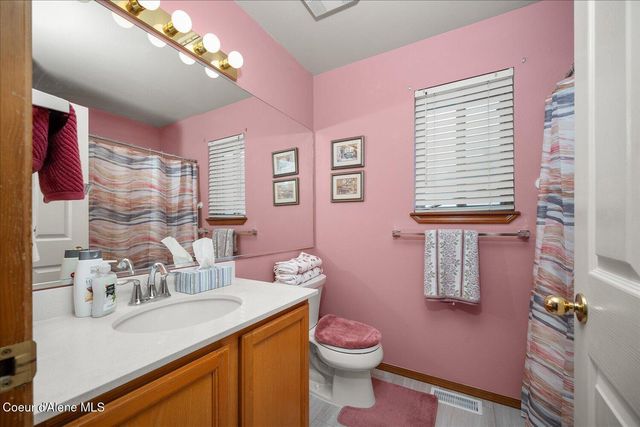 23008 E Remington Ln, Liberty Lake, WA 99019