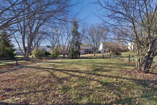 7853 Willow Run Court, West Chester, OH 45069