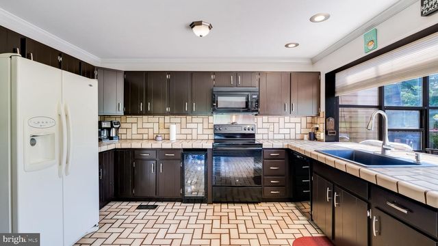 4125 RITTENHOUSE LN, Skippack, PA 19474