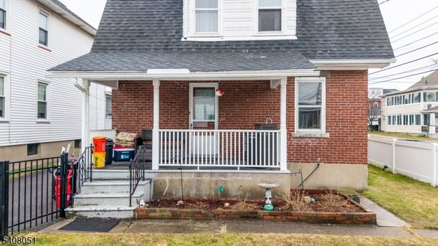 63 Schultz Ave, Phillipsburg Town, NJ 08865