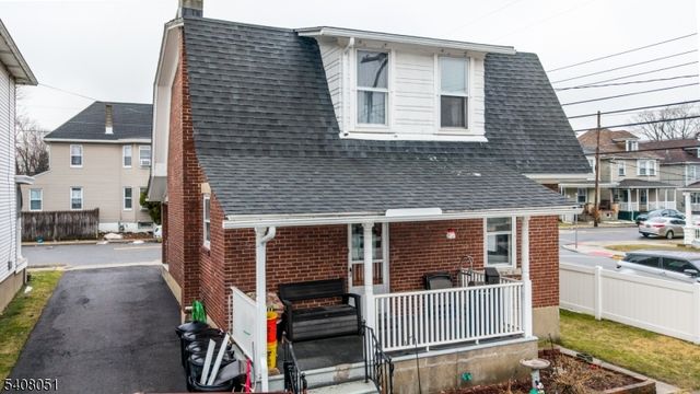 63 Schultz Ave, Phillipsburg Town, NJ 08865