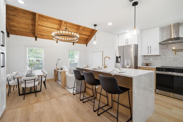 3406 W BARCELONA STREET, Tampa, FL 33629