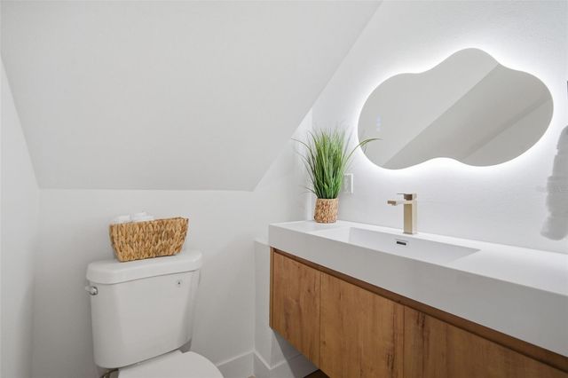 3406 W BARCELONA STREET, Tampa, FL 33629