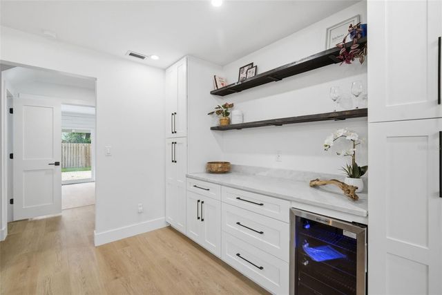 3406 W BARCELONA STREET, Tampa, FL 33629