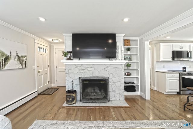 4 Pine Place, Clinton, CT 06413