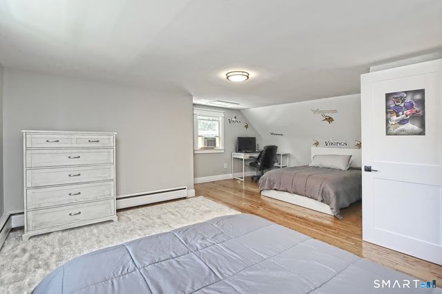 4 Pine Place, Clinton, CT 06413