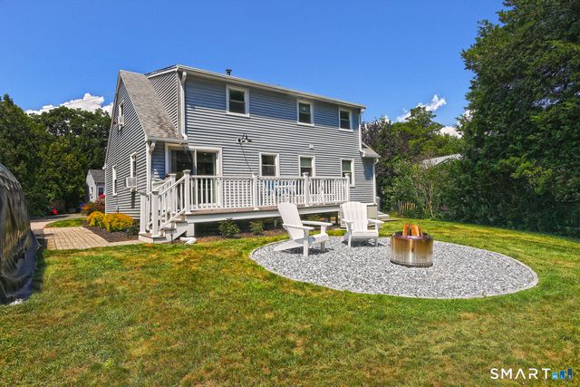 4 Pine Place, Clinton, CT 06413