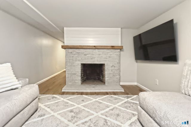 4 Pine Place, Clinton, CT 06413