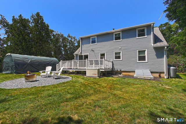 4 Pine Place, Clinton, CT 06413