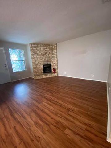 9806 Roxanna DR A, Austin, TX 78748