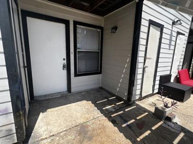 9806 Roxanna DR A, Austin, TX 78748