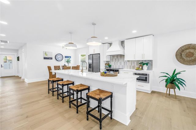 834 53RD AVENUE N, St Petersburg, FL 33703